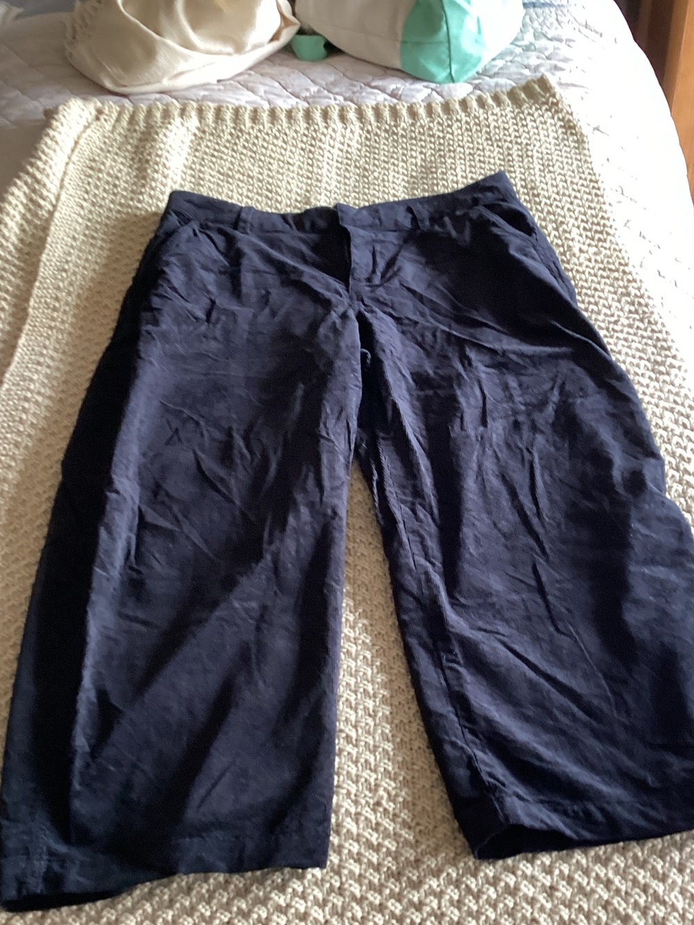 GAP ladies barrel corduroys black petite